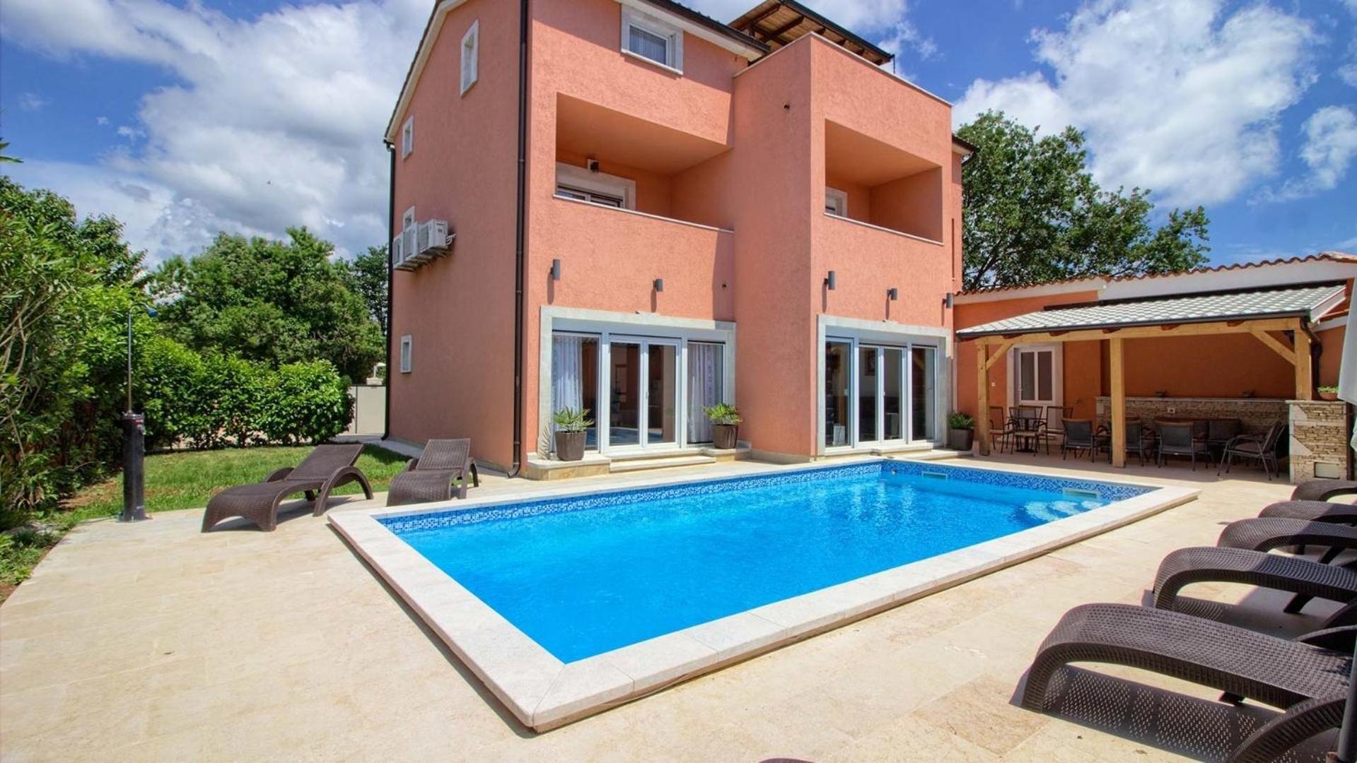Hébergement de vacances Mit Privatpool Fuer 14 Personen Ca 360 Qm In Medulin, Istrien Suedkueste Von Istrien